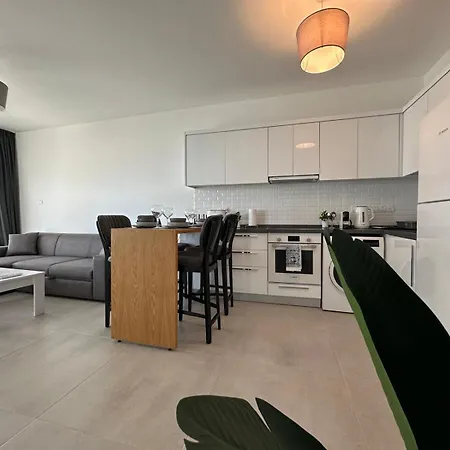 Caesar Atilius Apartment *