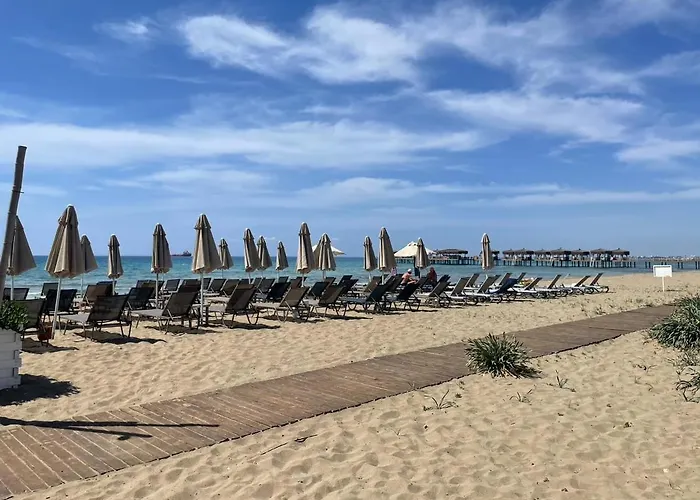 Caesar Atilius 58 Apartment *